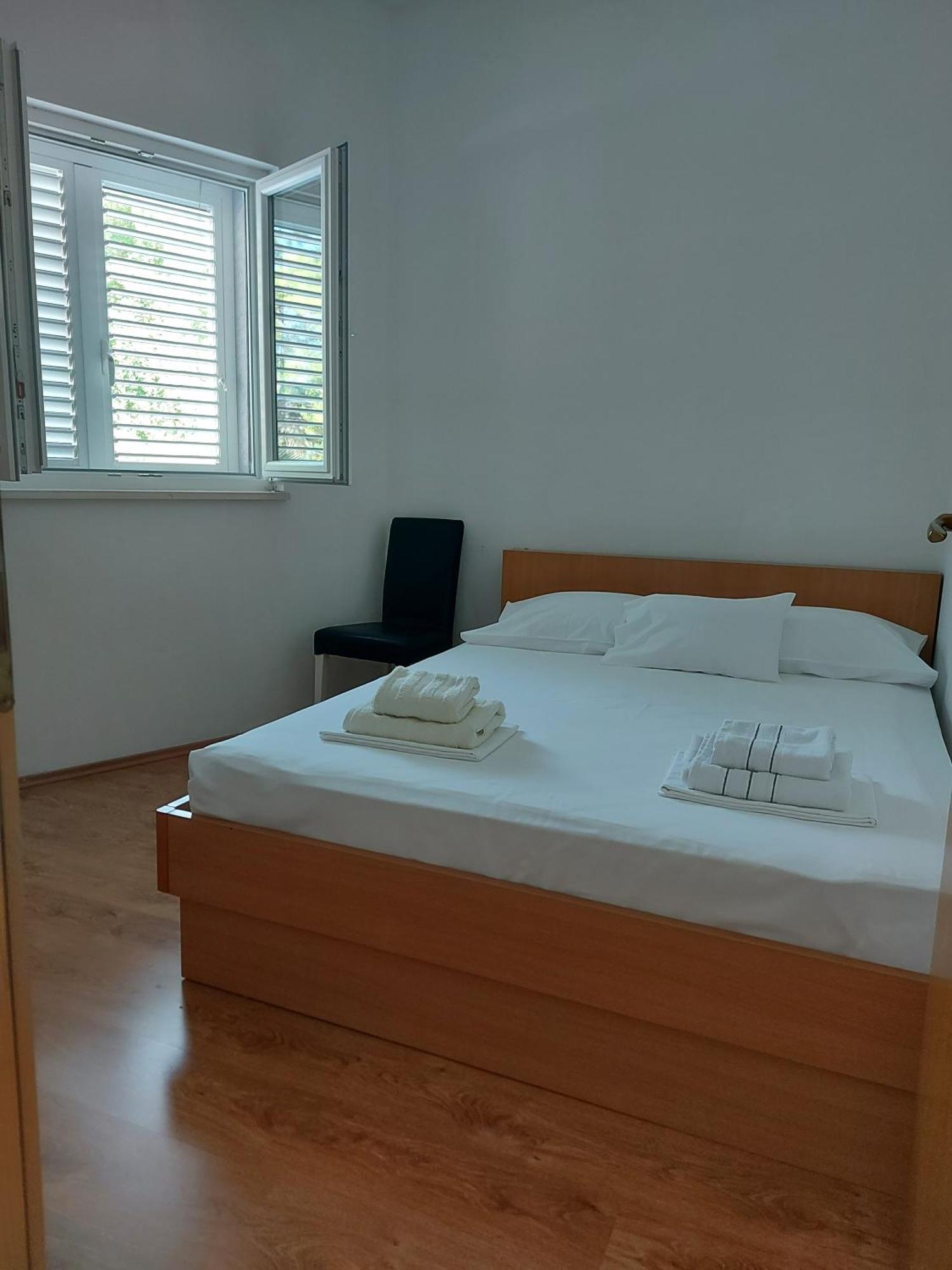 Apartmani Neva Makarska Exterior foto