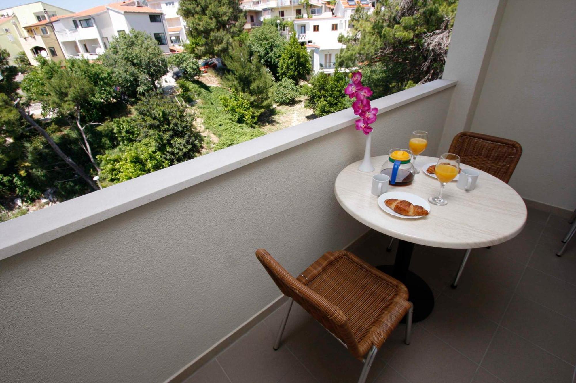 Apartmani Neva Makarska Exterior foto