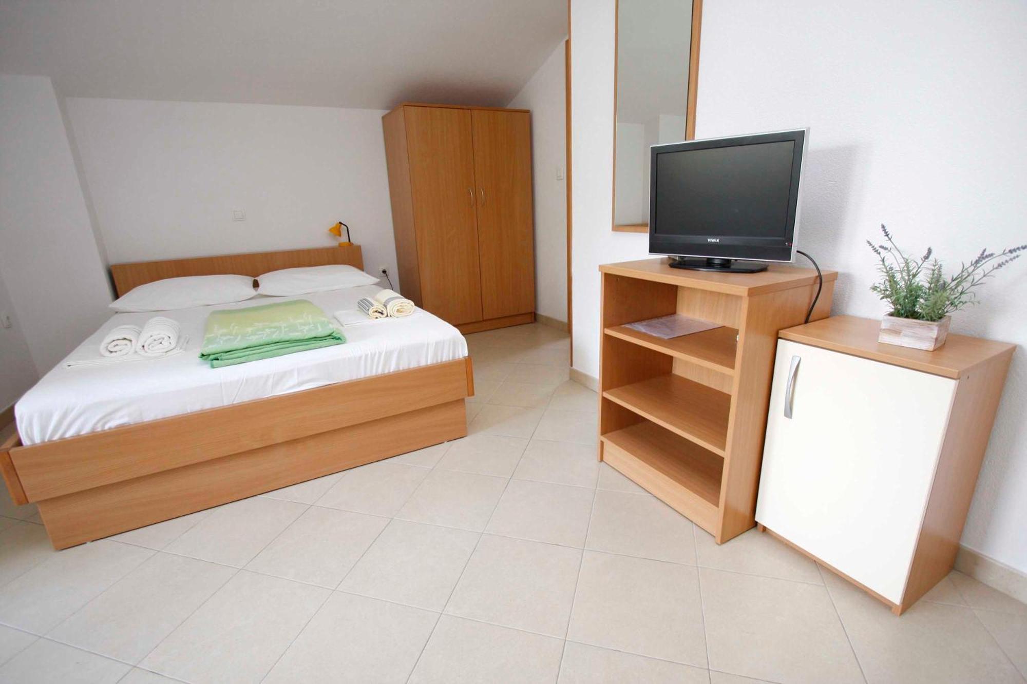 Apartmani Neva Makarska Exterior foto