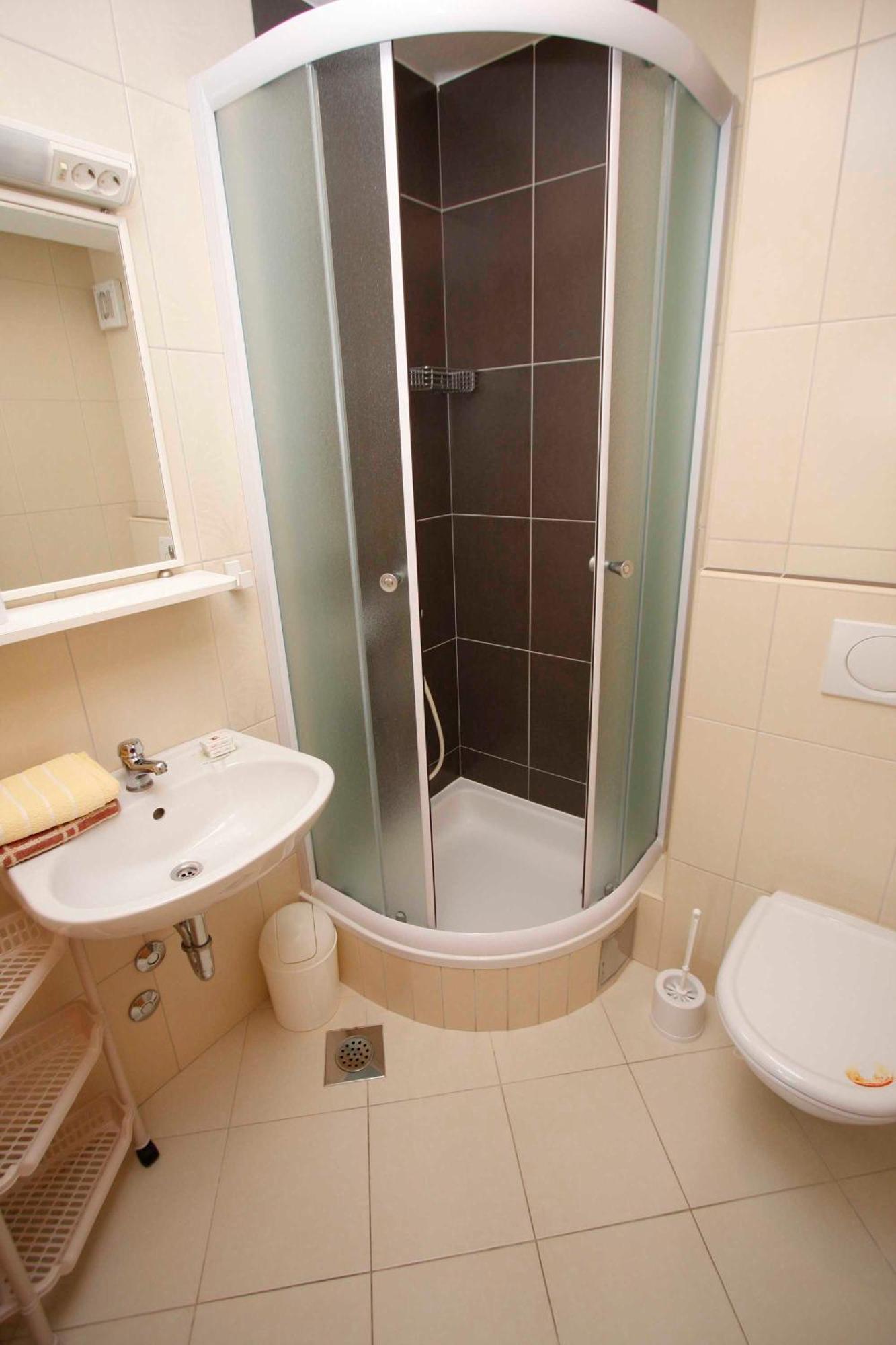 Apartmani Neva Makarska Exterior foto