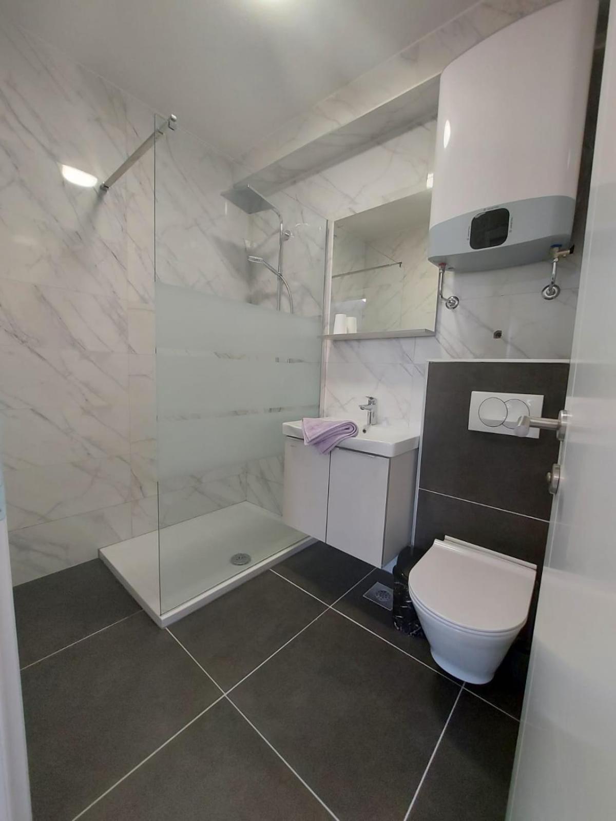 Apartmani Neva Makarska Exterior foto